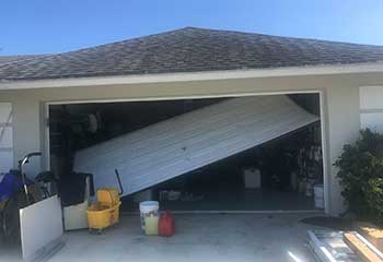 Garage Door Off Track | Yulee