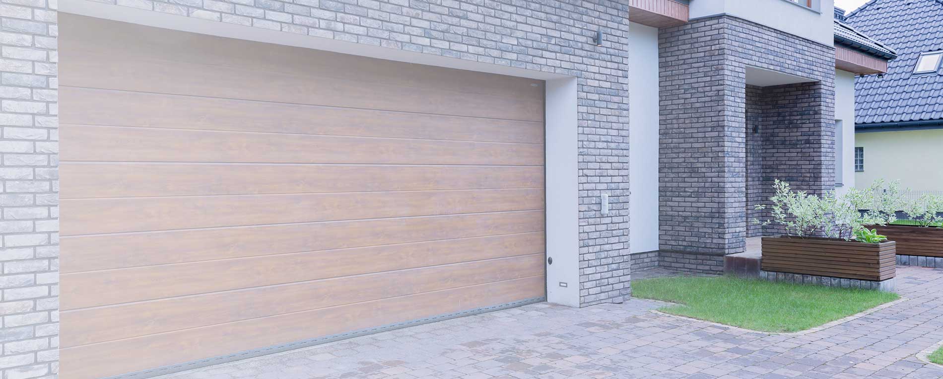 Why Are Fiberglass Garage Doors So Popular?